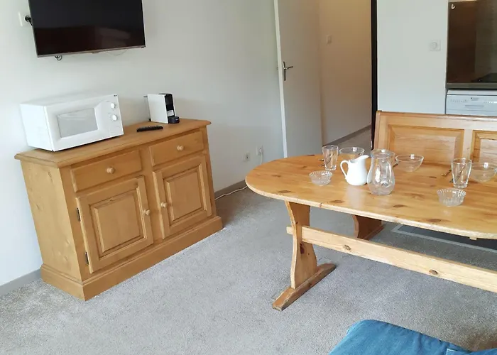 4 Pers, Au Pied Des Pistes, - Fr-1-516-122 Apartment *